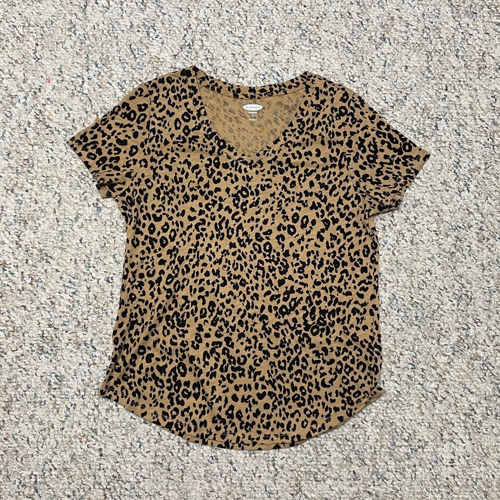 Leopard Print V-Neck T-shirt, Size S
